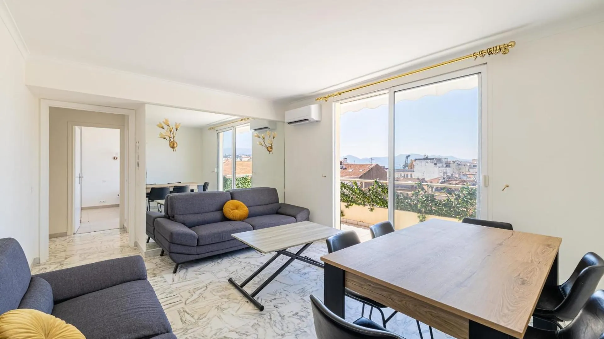Ref 1996 Cannes Croisette - Sea View Apartment For Rent