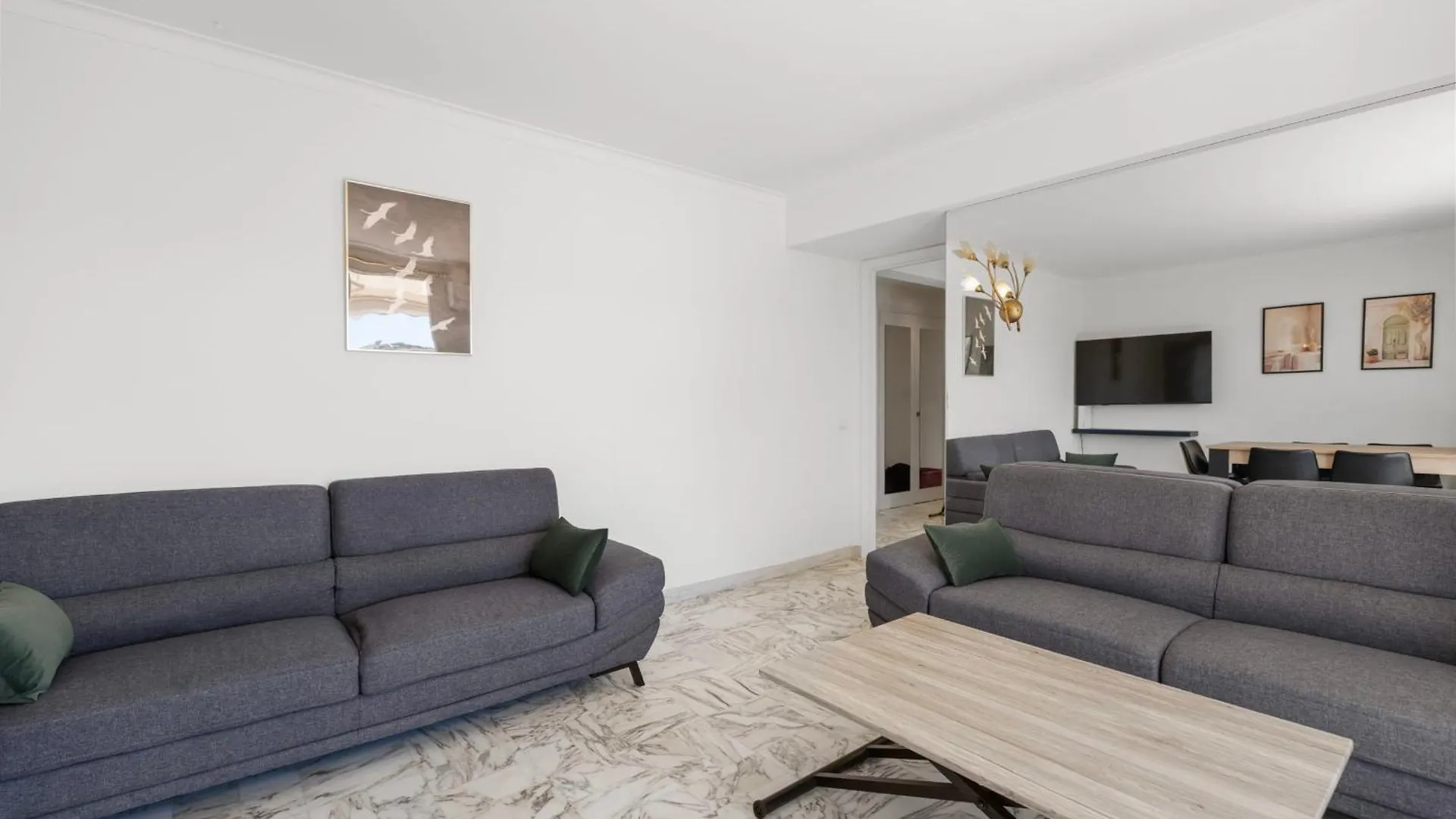Ref 1996 Cannes Croisette - Sea View Apartment For Rent France